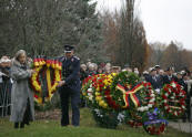 German Vice Consul von Oppenkowski with Lieutenant Colonel Jan Becker laid the first wreath   [photo supplied]