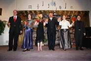 Final curtain of the ensemble with thanks by