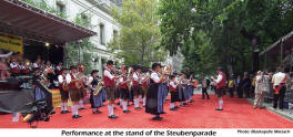 Performance at the stand of the Steubenparade - photo: Blaskapelle Maisach